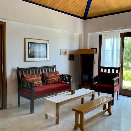 σε συγκρότημα στην Ouranoupoli