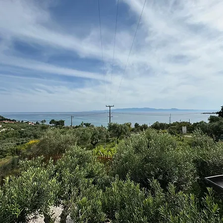 σε συγκρότημα στην Ouranoupoli