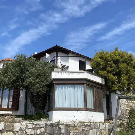 σε συγκρότημα στην בית נופש אואוראנואופולי
