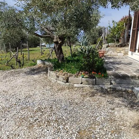 בית נופש σε συγκρότημα στην *